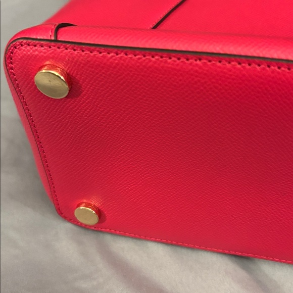 Michael Kors Maddie Pink Tote with Gold Accents - Picture 7 of 9